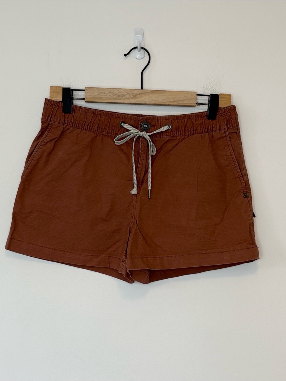 VUORI women’s Ripstop Short , sz : small